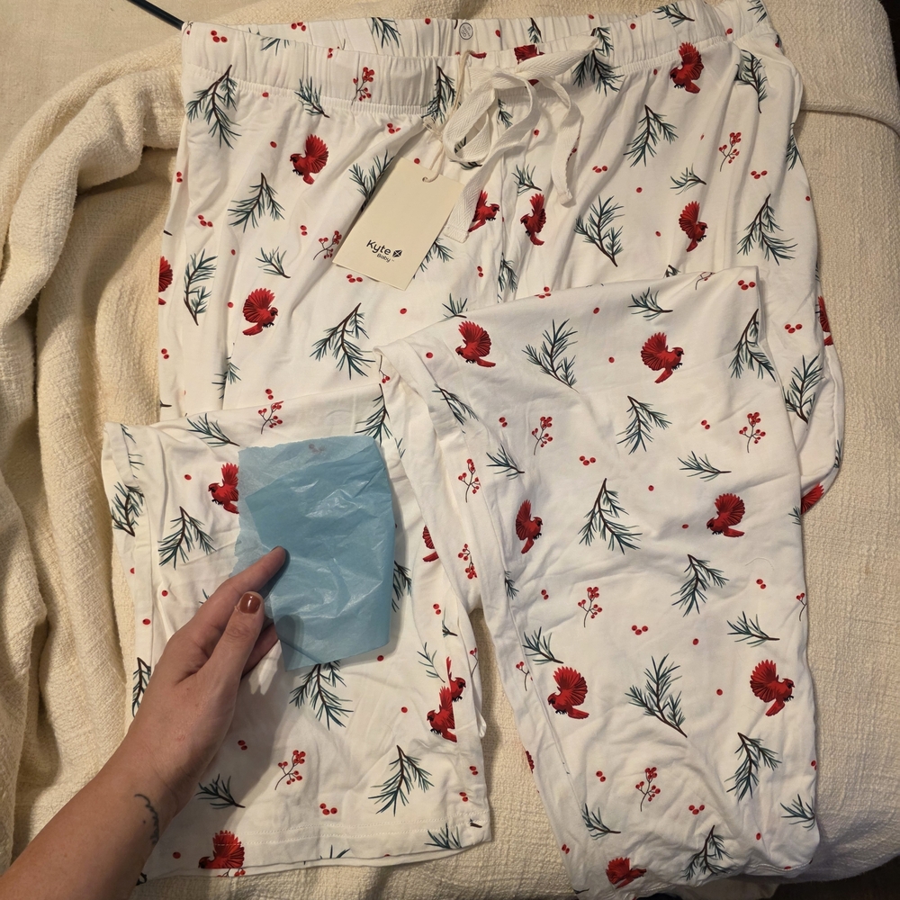 Kyte BABY White Sweatpants with Red Floral Print